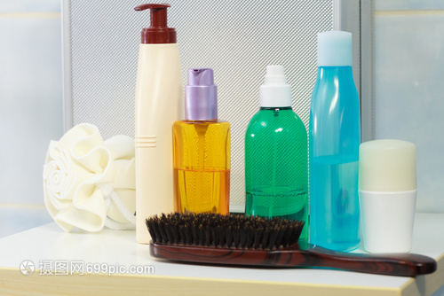 浴室护理 液皂与化妆品瓶的卫生管理与零售趋势